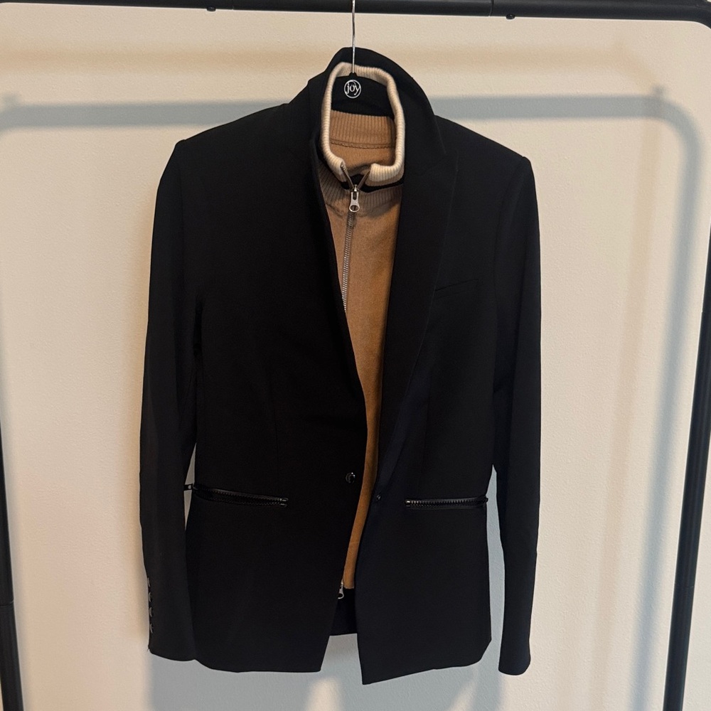 Veronica Beard Black Blazer with Tan Cashmere Dickey